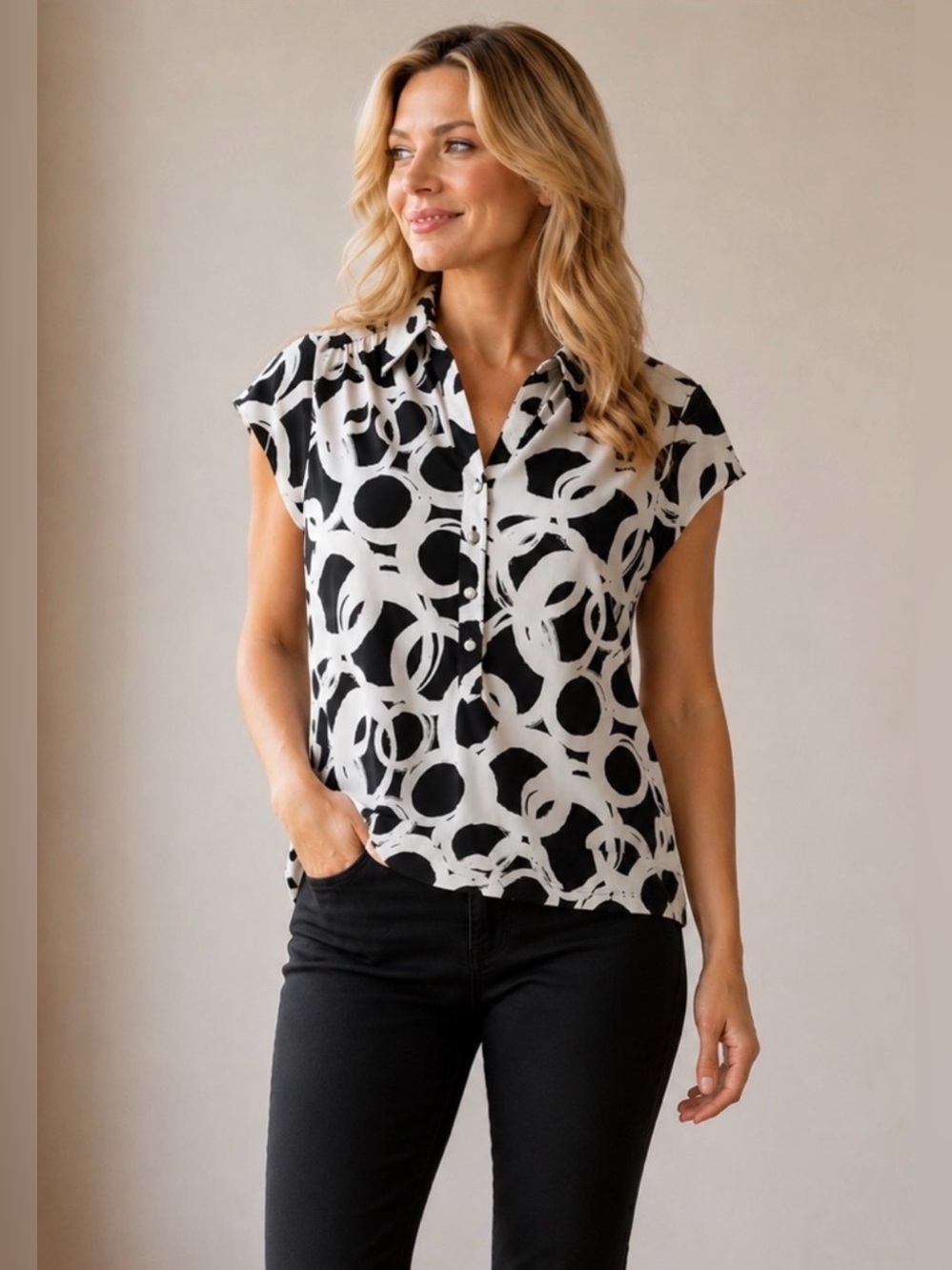 Alfani Women's Black & White Printed Cap-Sleeve Blouse